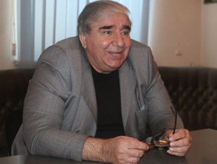 Ramiz Rövşən<br/>

